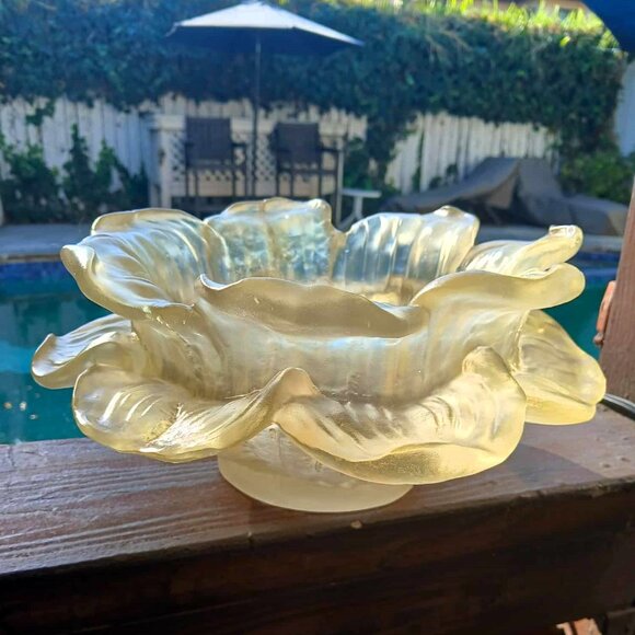 Vintage MCM Dorothy Thorpe Translucent Frosted Lucite Flower Bowl - Picture 1 of 10